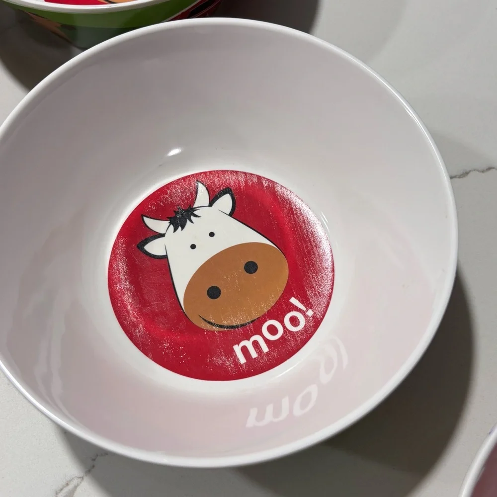 Plastic Green White Red Farm Themed Bowls Set Of 4 Dessert Cups Cow Horse Barn